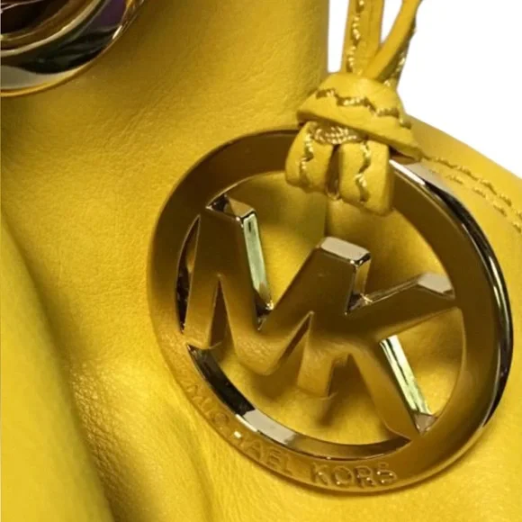 Michael Kors Astor Large Grommet Tassel Leather Hobo Shoulder Bag Yellow NWOT - Picture 12 of 12